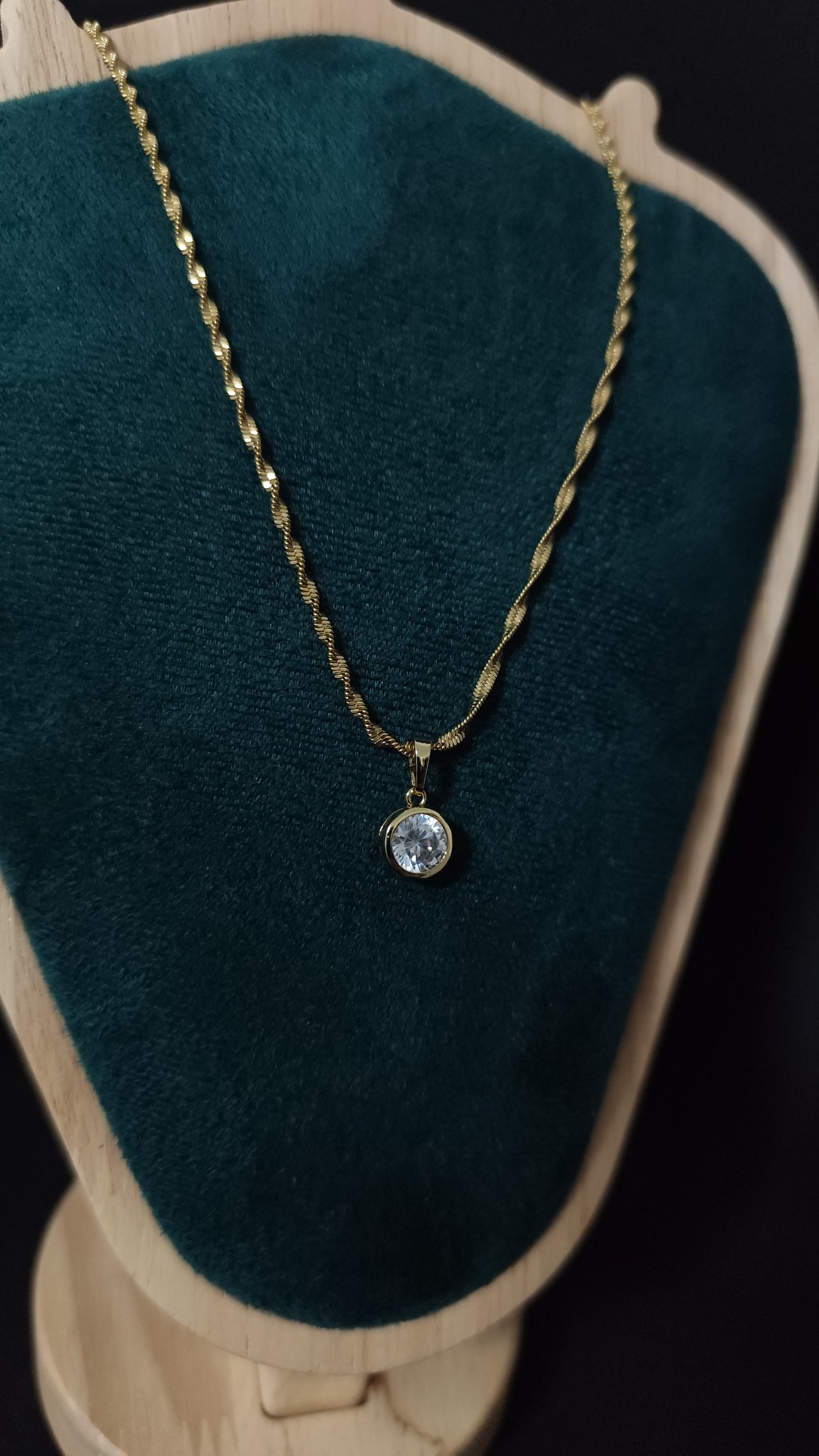 Sissy Pendant