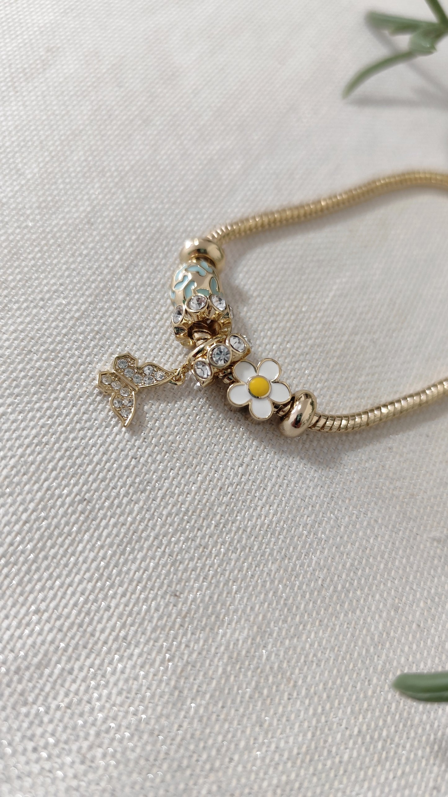 Flower With Mini Butterfly Bracelet