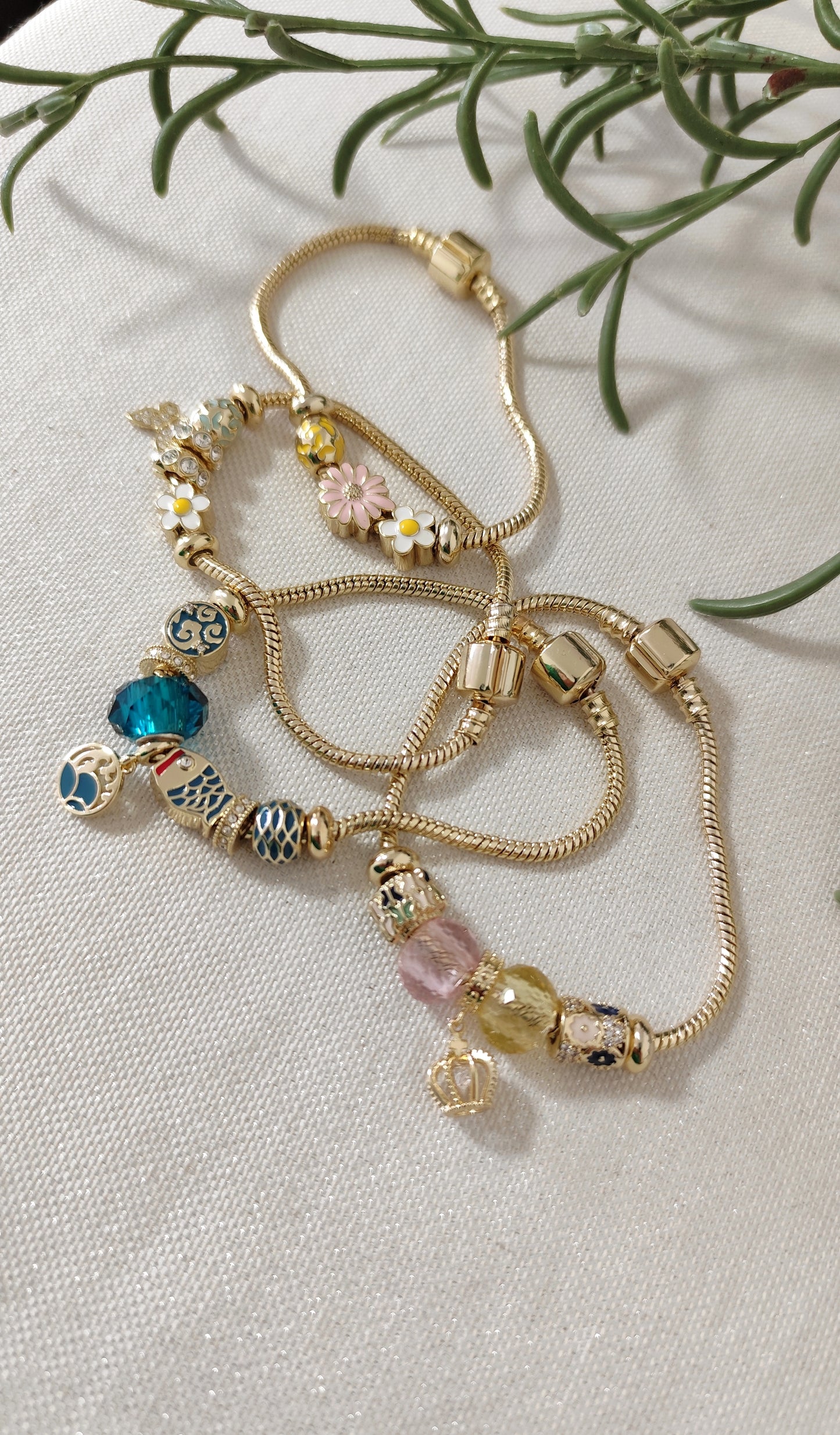 Flower With Mini Butterfly Bracelet
