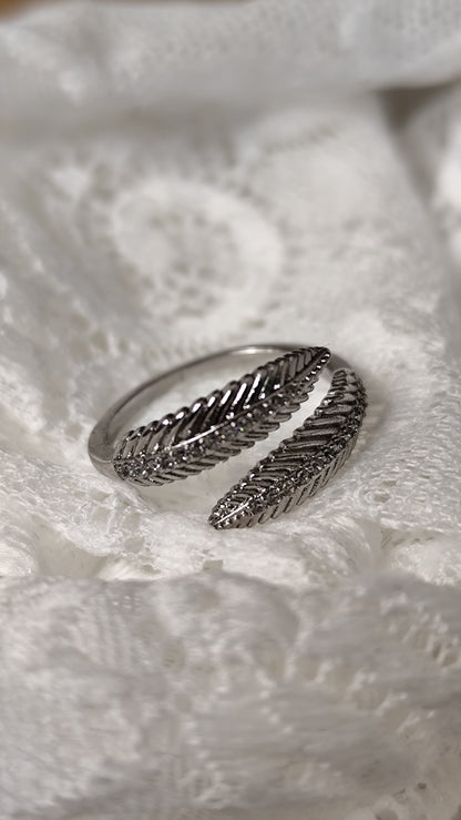 Onesize Leaf Ring