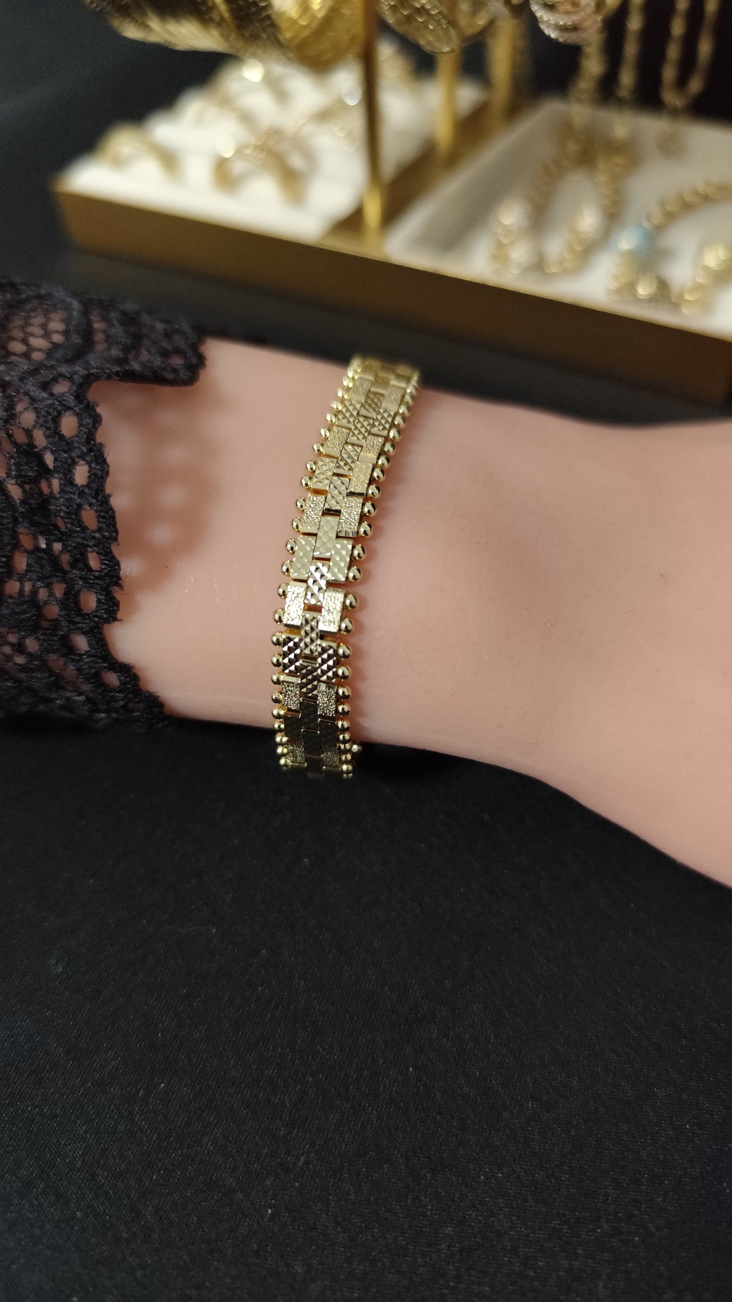 Elegant Bracelet