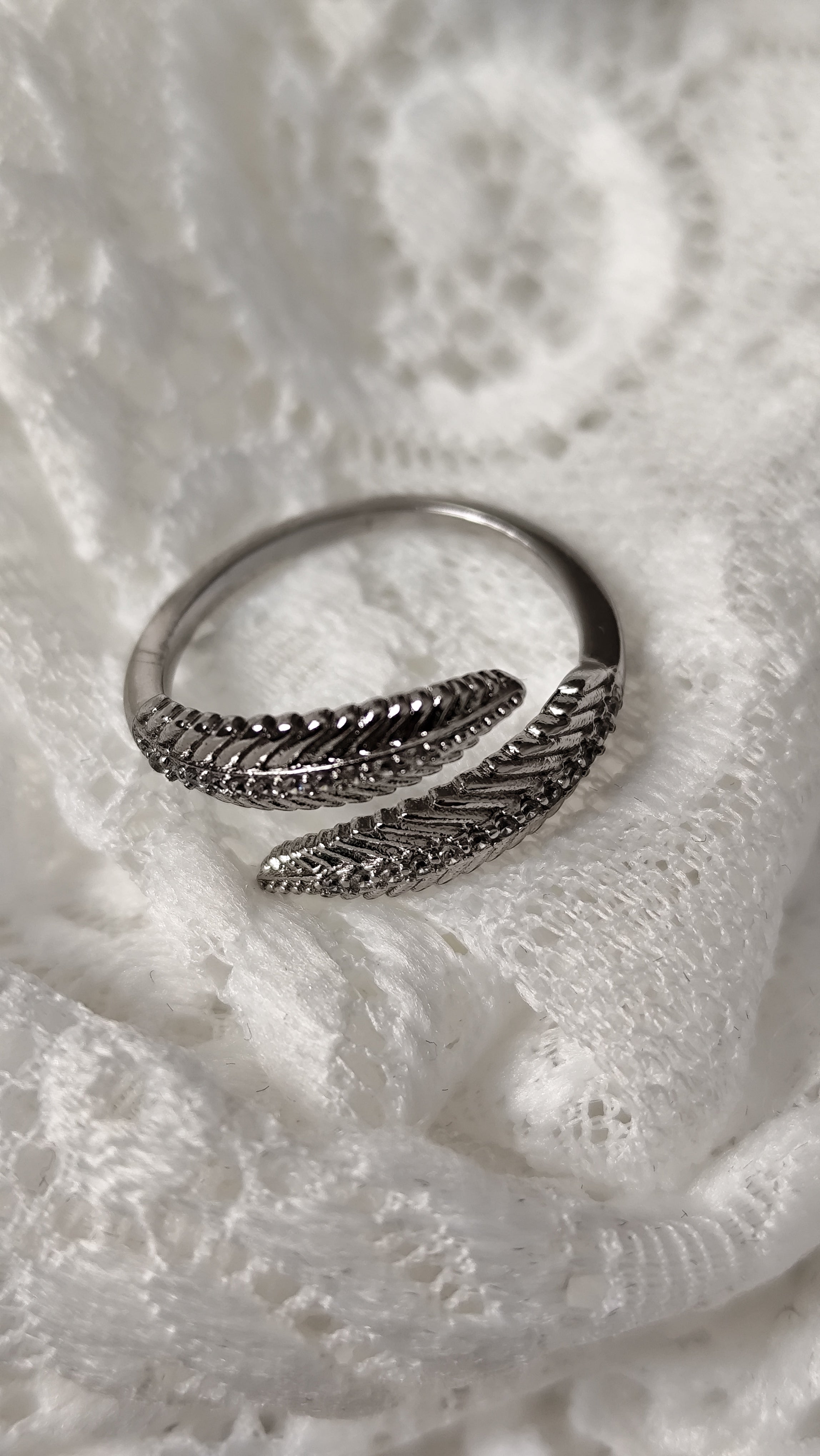 Onesize Leaf Ring