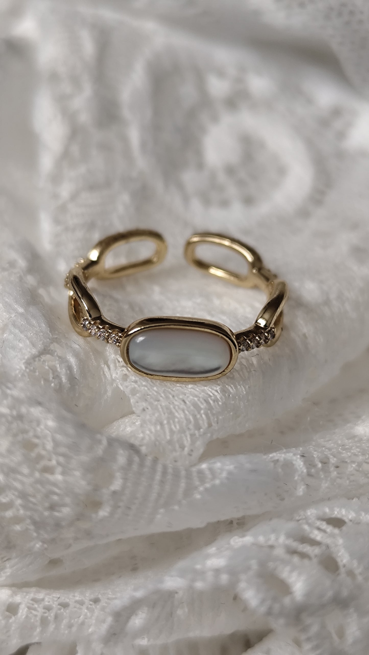 Onesize White Stone Ring