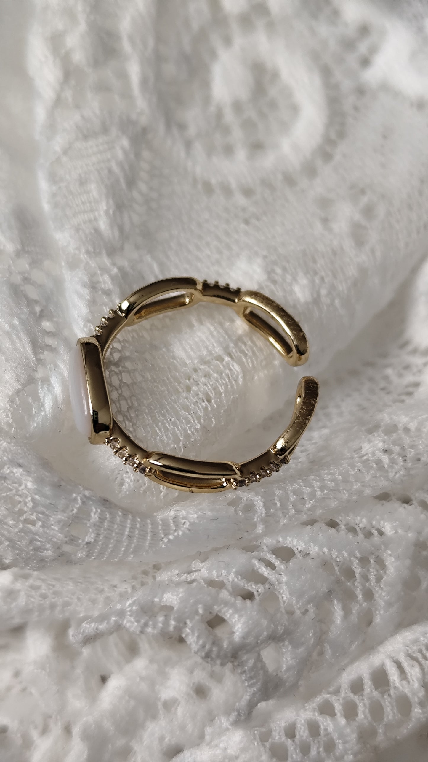 Onesize White Stone Ring