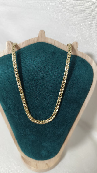 Bella Necklace