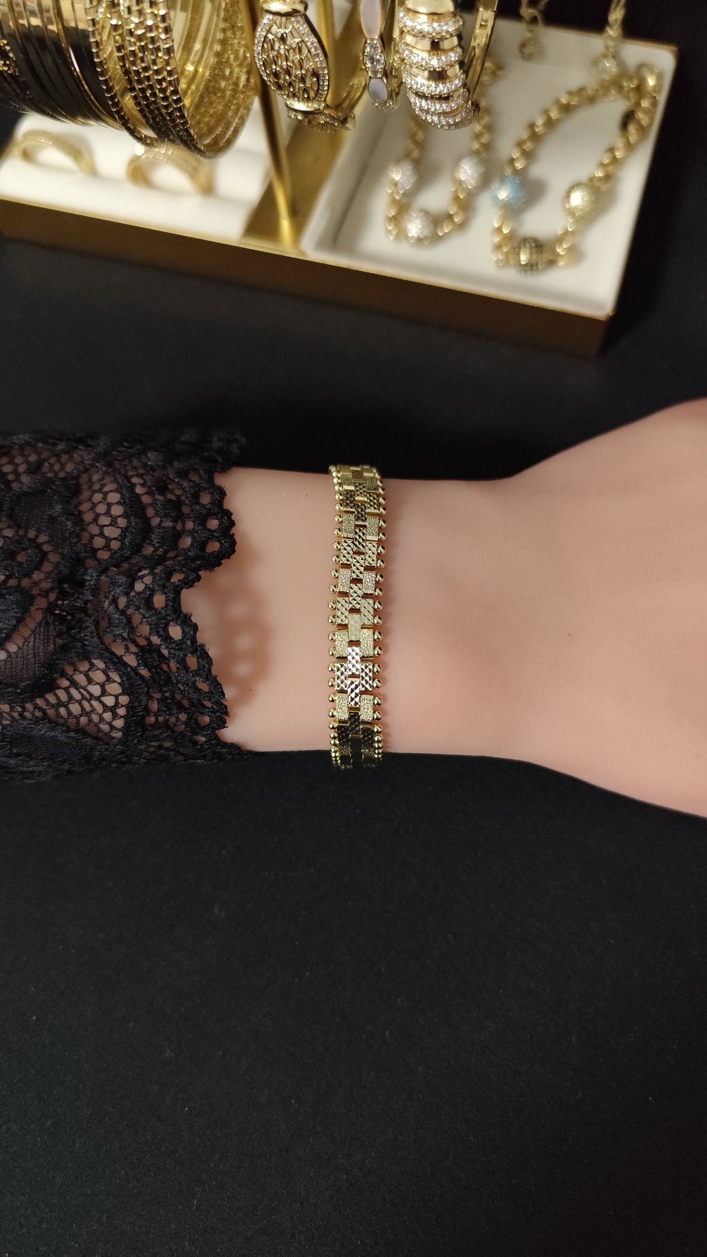 Elegant Bracelet