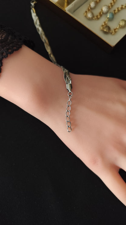 Sindy Bracelet
