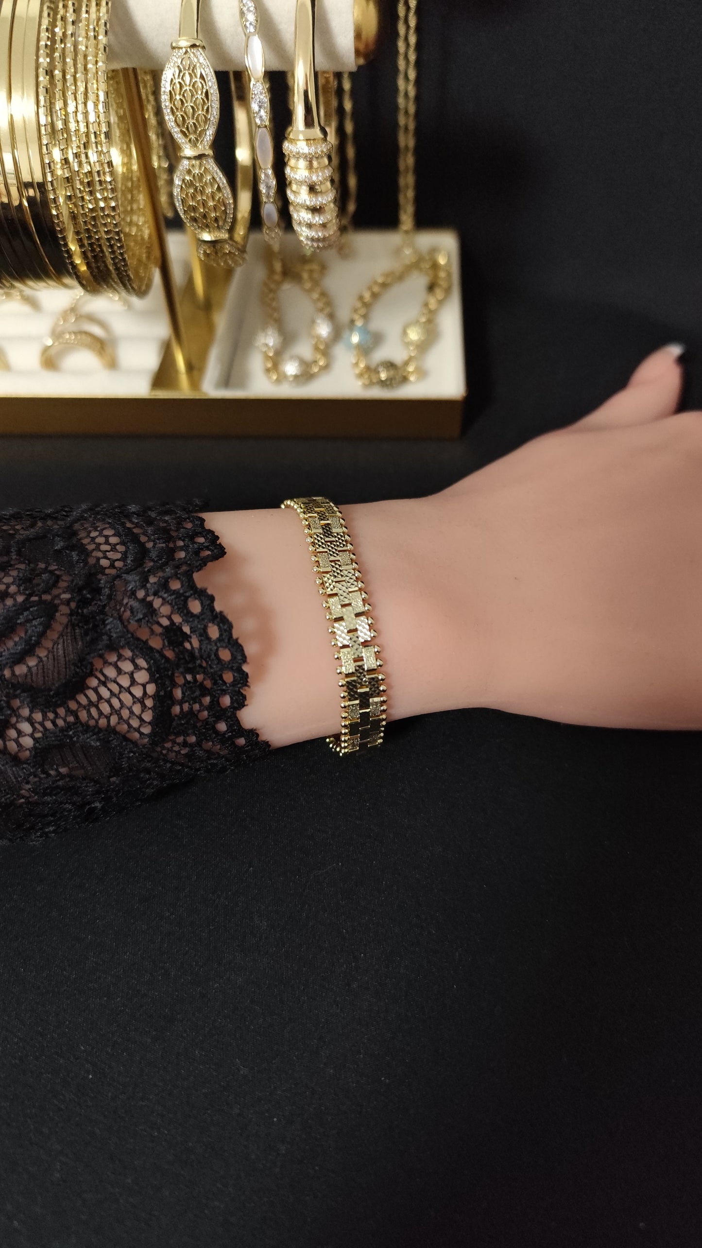 Elegant Bracelet