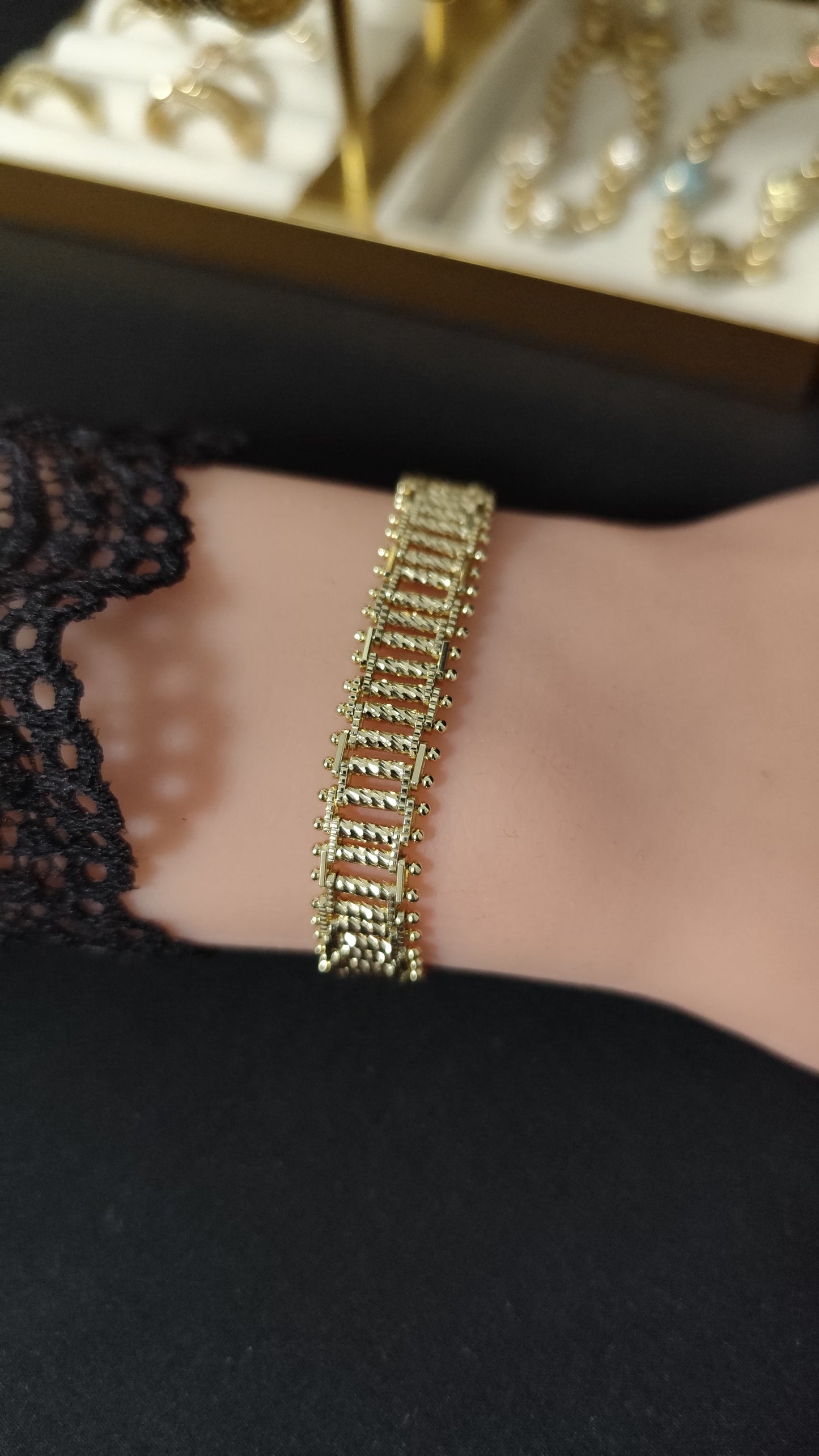 Lily Bracelet