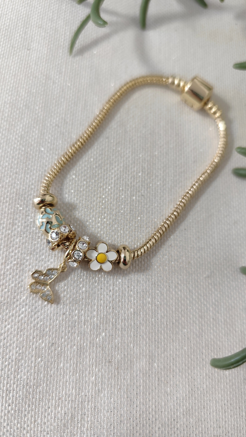 Flower With Mini Butterfly Bracelet