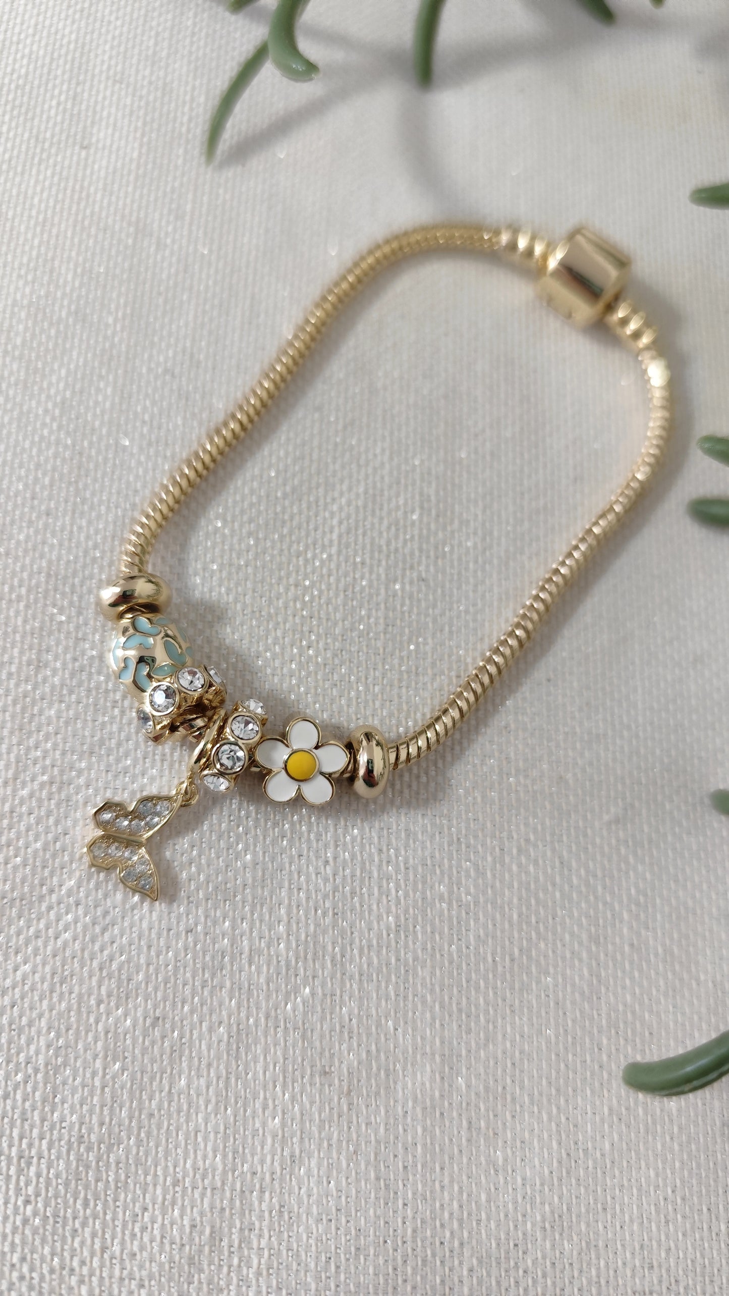Flower With Mini Butterfly Bracelet