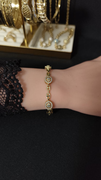 Queen Braclet