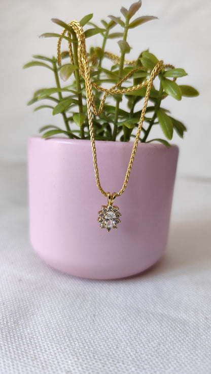 Betty Pendant