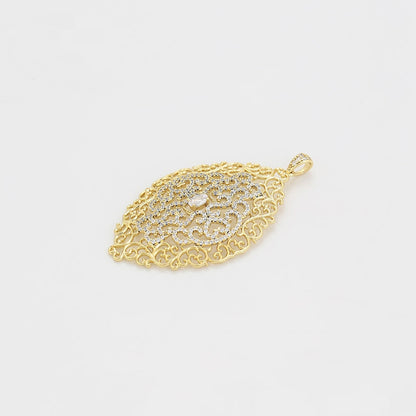 Elegant Pendant