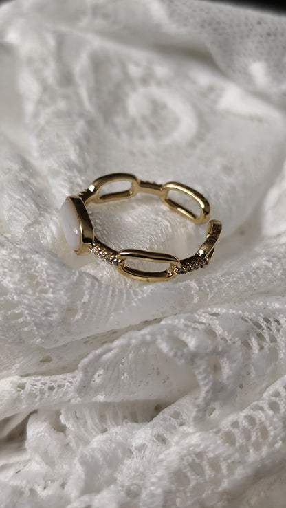 Onesize White Stone Ring