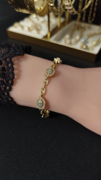Queen Braclet