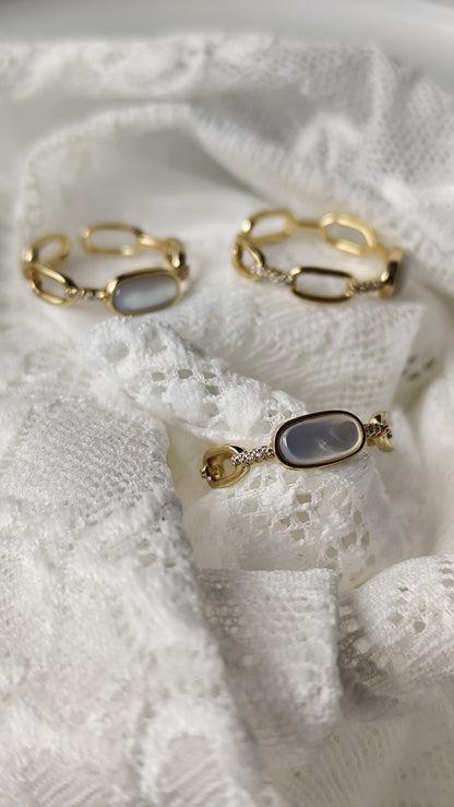 Onesize White Stone Ring