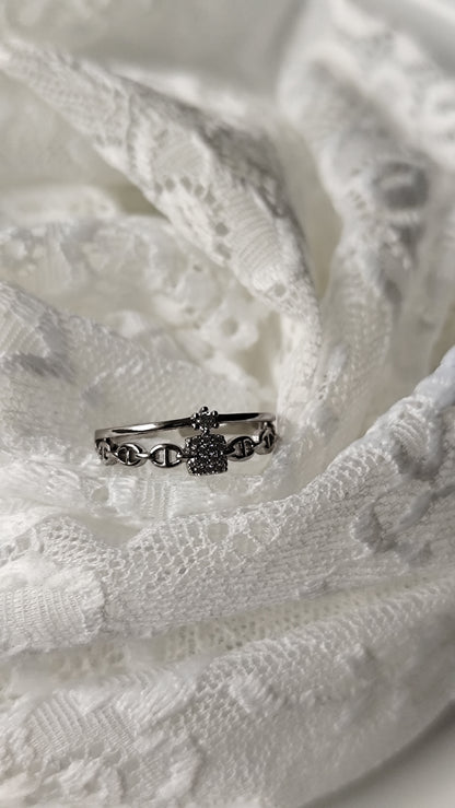 Sissy Ring