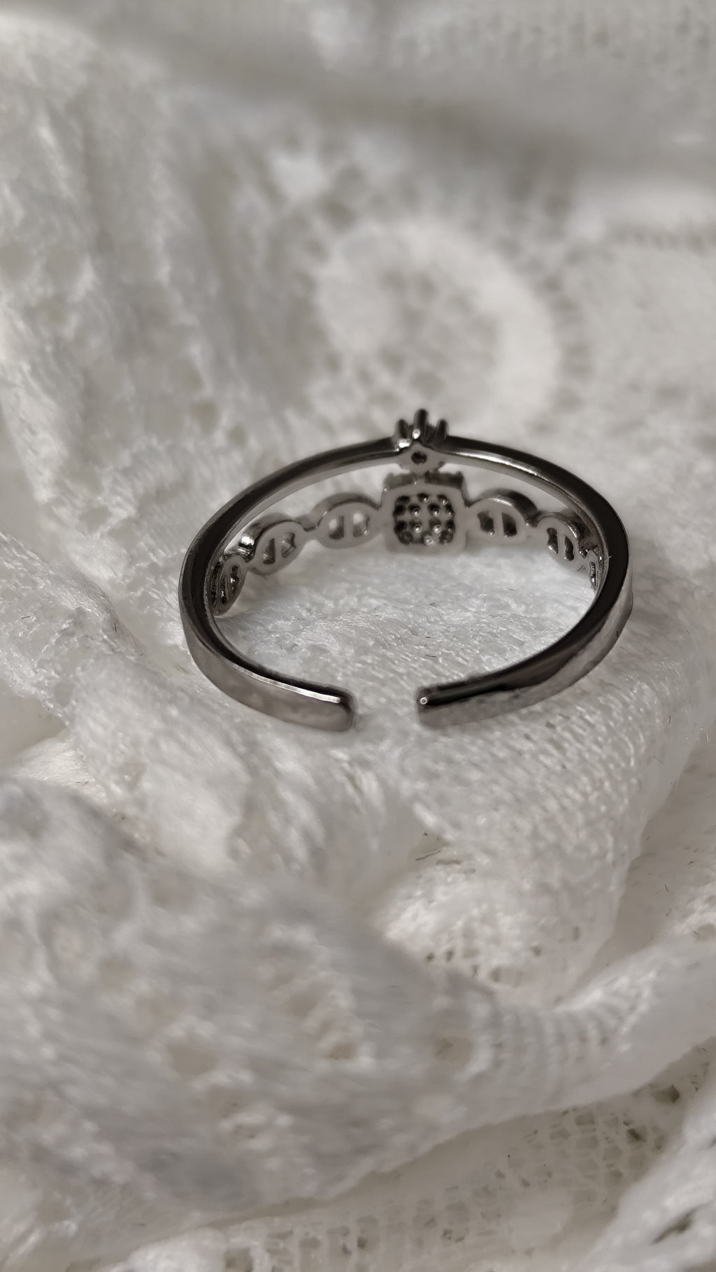 Sissy Ring