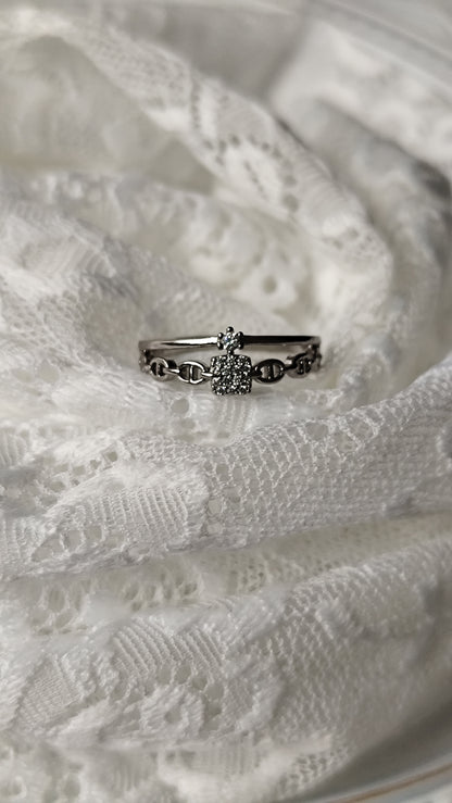 Sissy Ring
